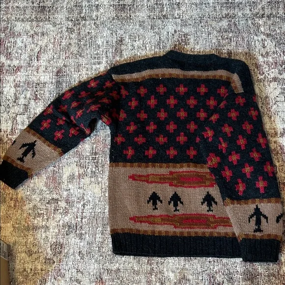 Woolrich Men's Charcoal and Red Patterned Crewneck Sweater - Picture 4 of 4